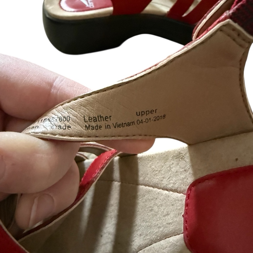 Dansko Red Strappy Leather Sandals size 39 - Picture 5 of 8